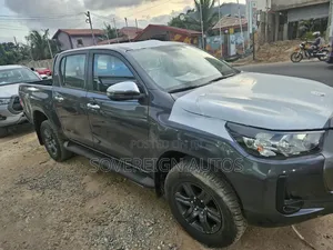 New Toyota Hilux Active (Diesel) 2026 Gray