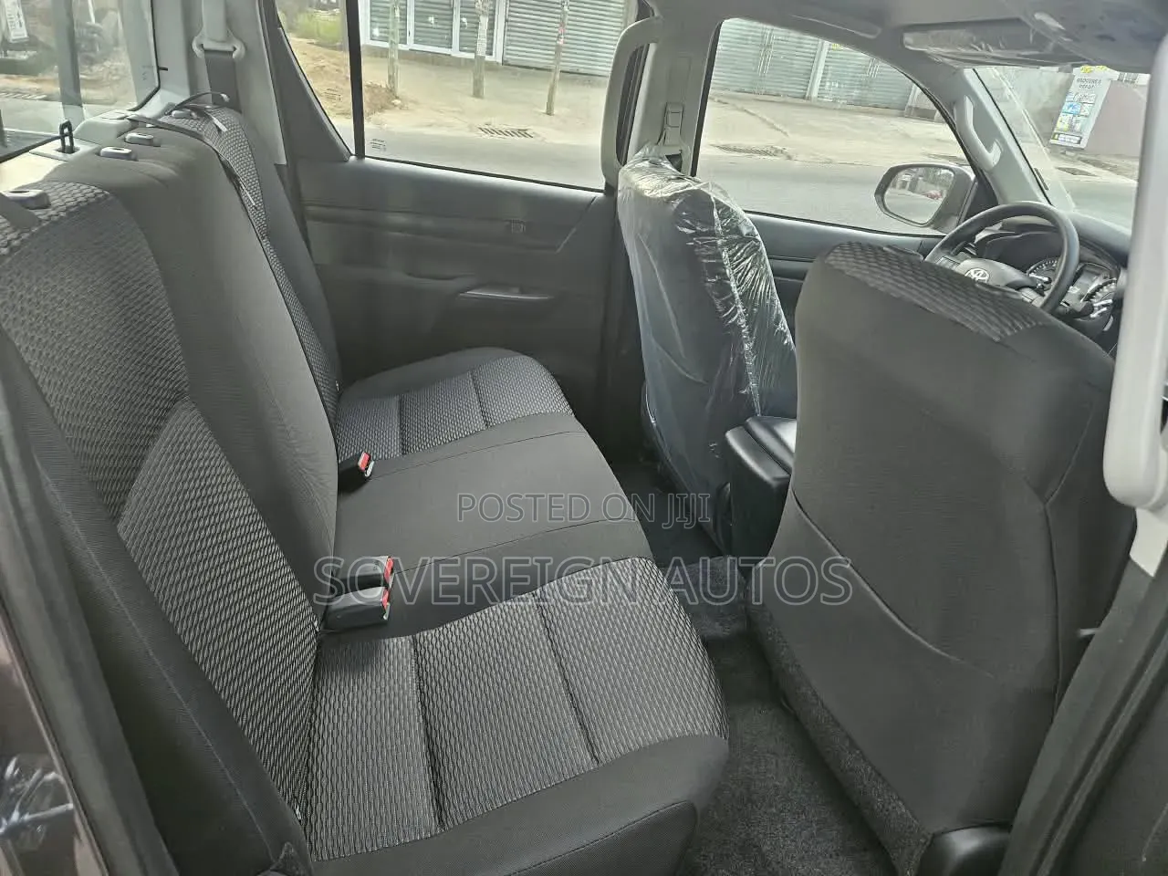 New Toyota Hilux Active (Diesel) 2026 Gray