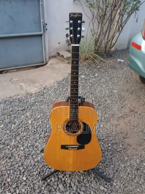 Yamaha Jung Eum Akki Co. Acoustic Guitar