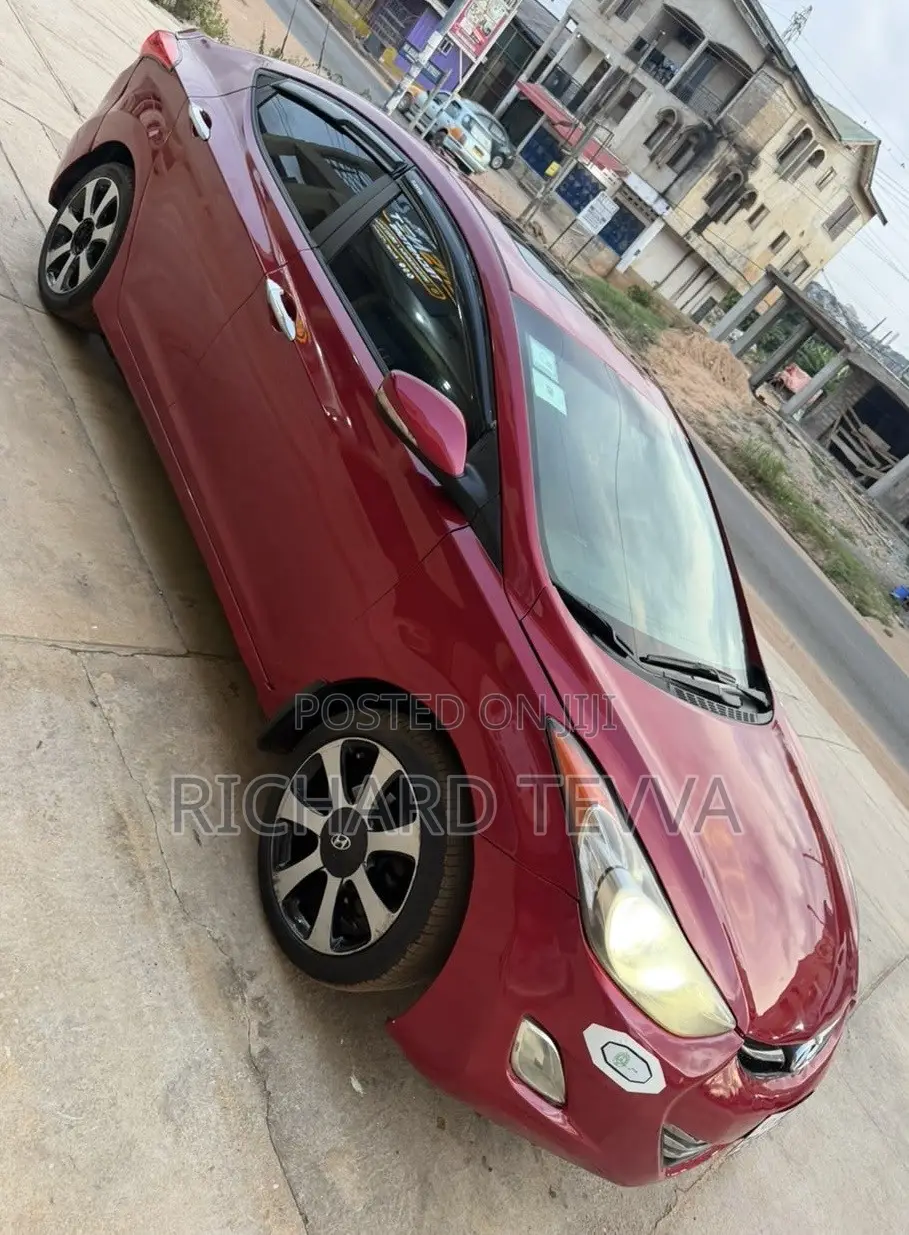 Hyundai Elantra Limited Sedan FWD (1.8L 4cyl 6A) 2013 Red