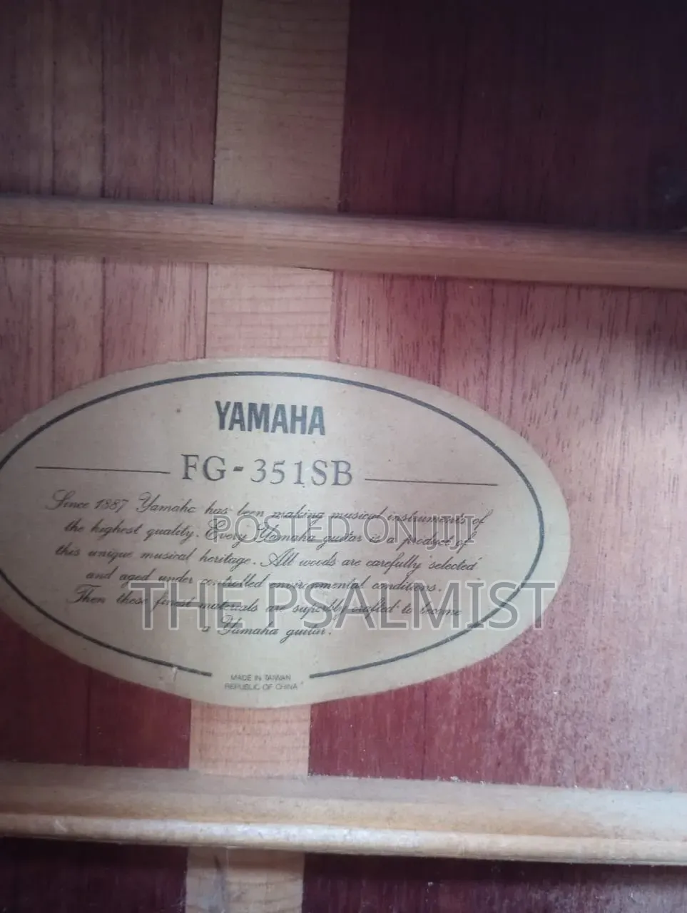 Yamaha Fg 351sb Acoustic Guitar (Professional Brand)