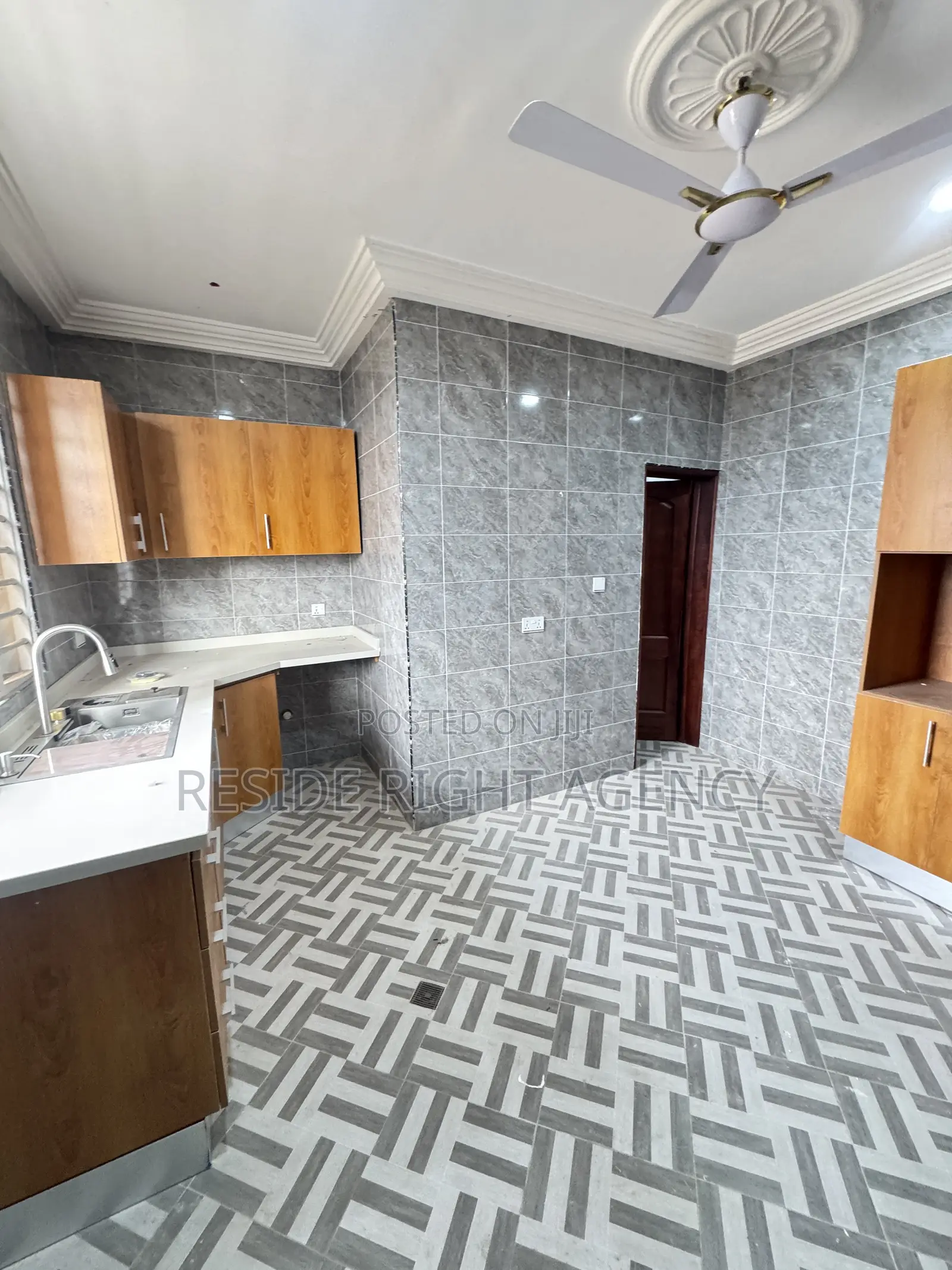2bdrm Apartment in Resideright, Ablekuma for rent