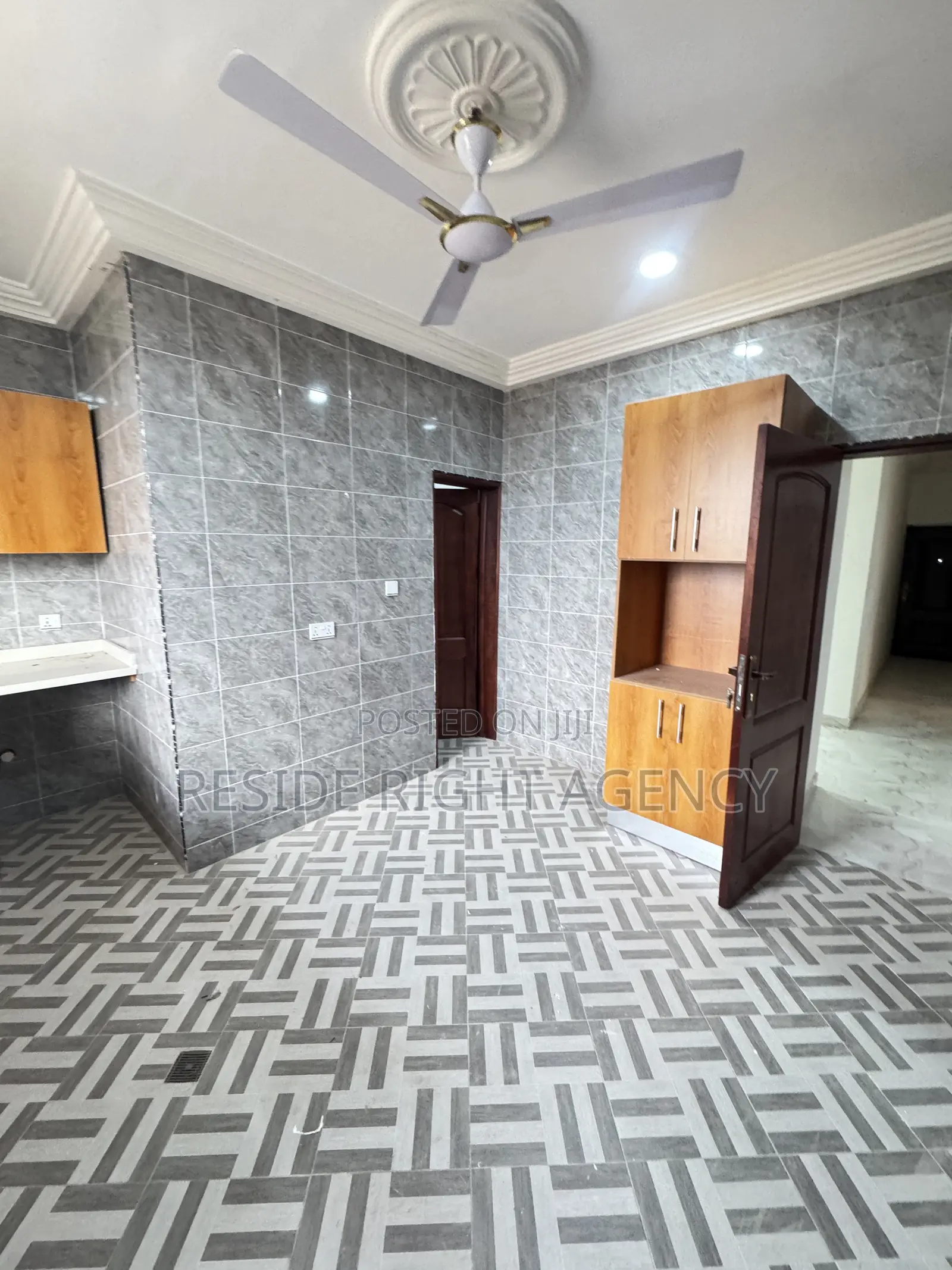 2bdrm Apartment in Resideright, Ablekuma for rent