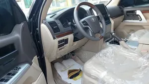 Toyota Land Cruiser 2018 Black