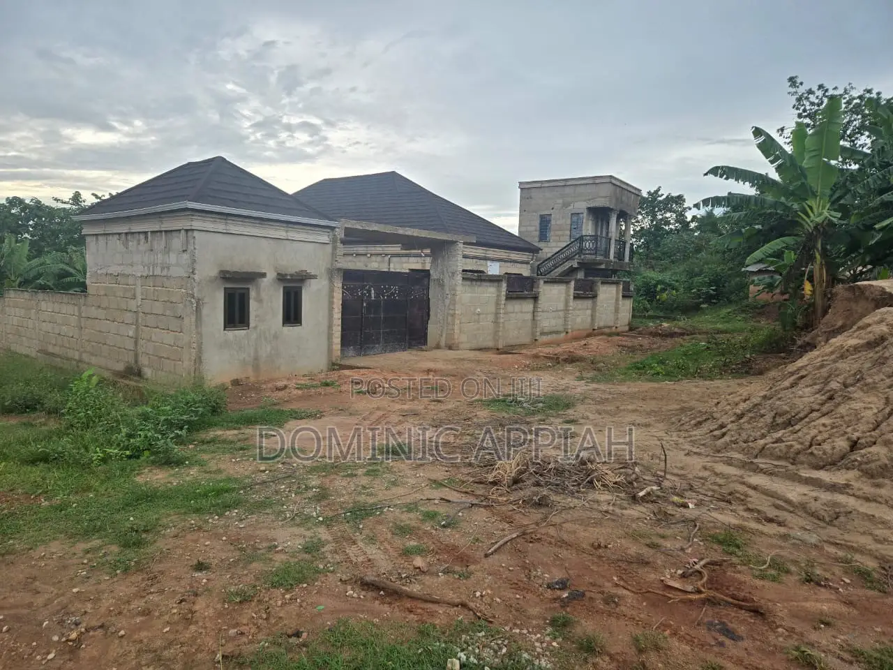 5bdrm House in Kwabre for sale