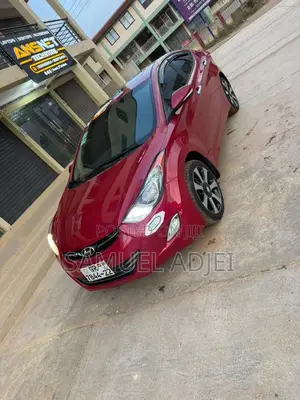 Hyundai Elantra 2013 Red