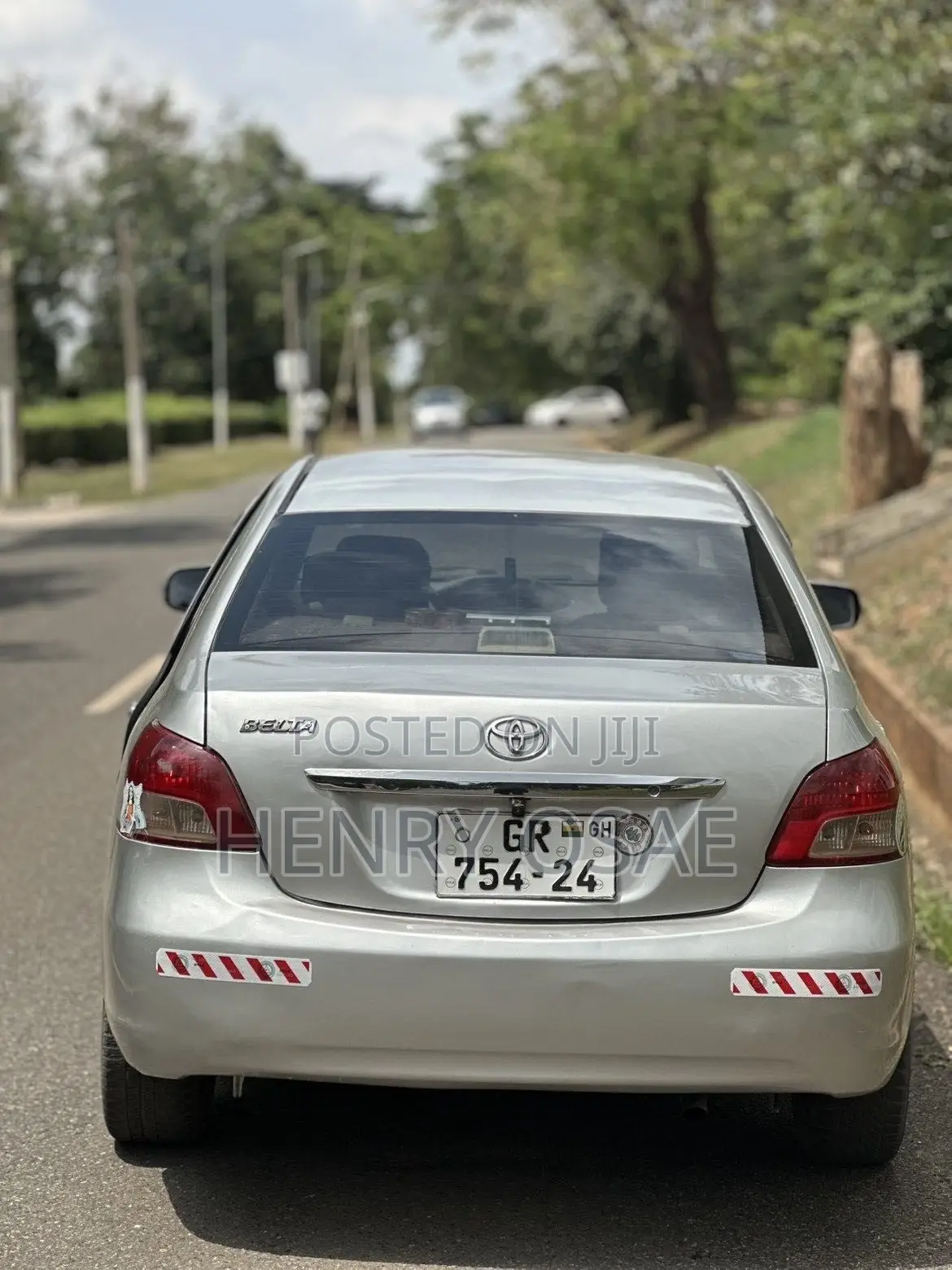 Toyota Belta 2010 Silver