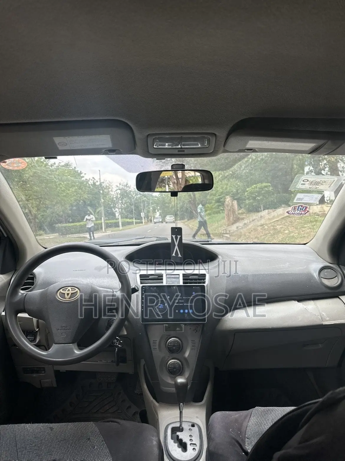 Toyota Belta 2010 Silver