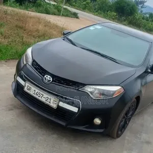 Toyota Corolla LE 4dr Sedan (1.8L 4cyl CVT) 2016 Matt Black