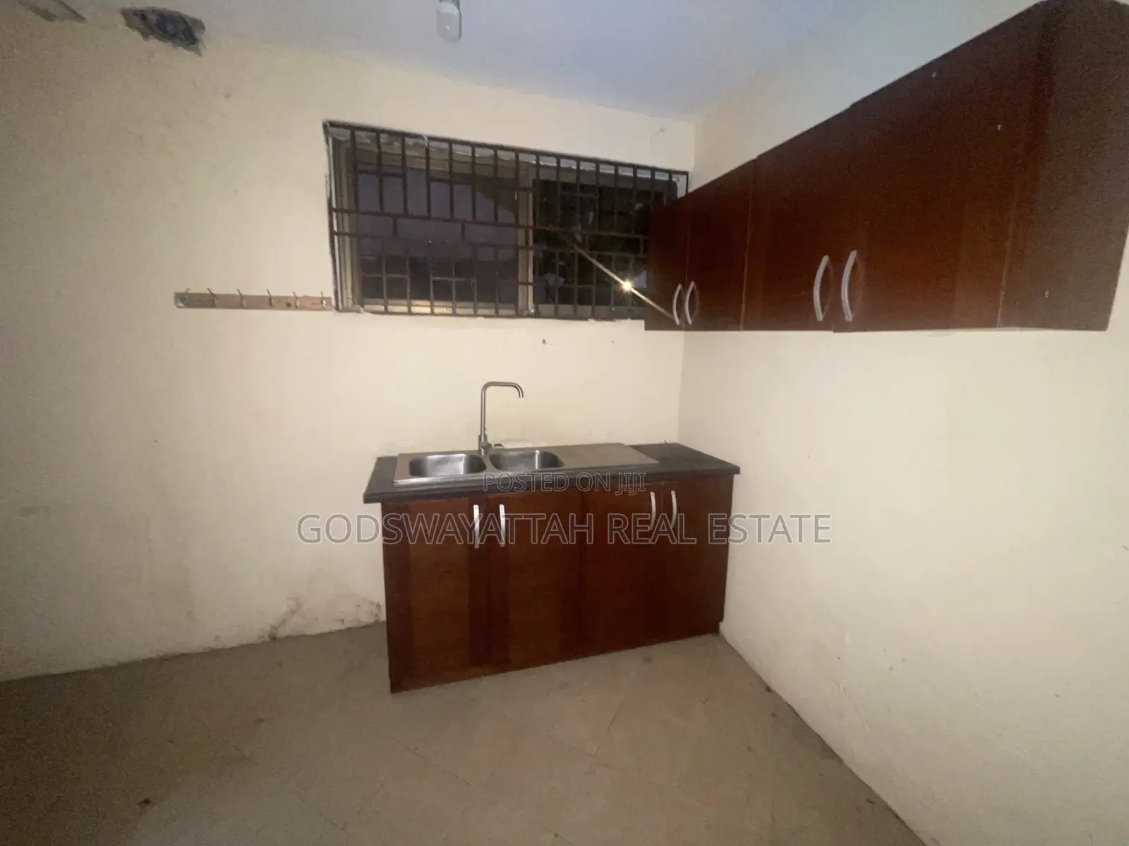 3bdrm House in East Legon, Adjiriganor for rent
