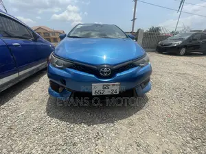 Toyota Corolla L (1.8L 4cyl 2A) 2018 Blue