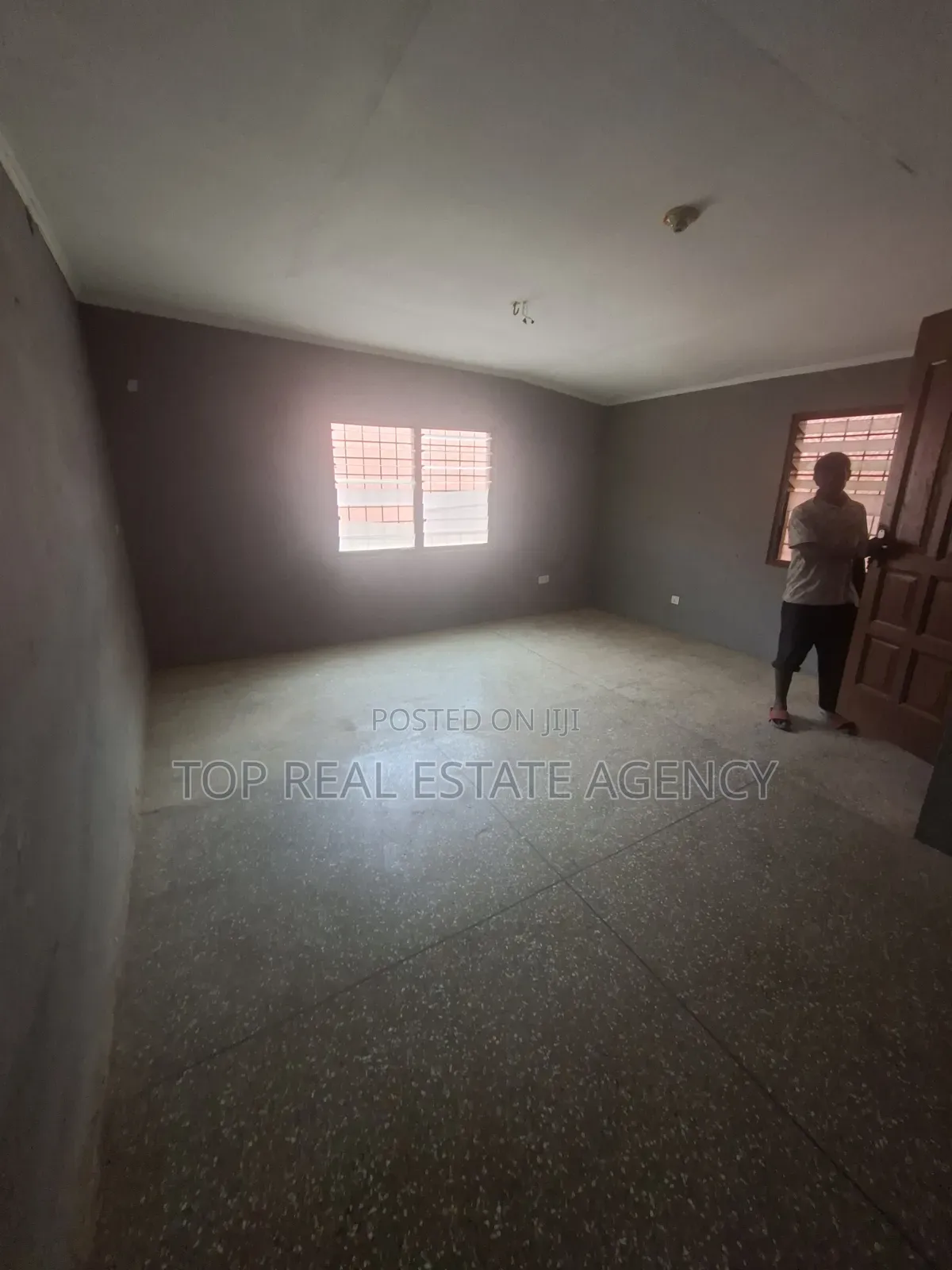 Two Bedrooms Office Space at Dome K. Boat for Rent