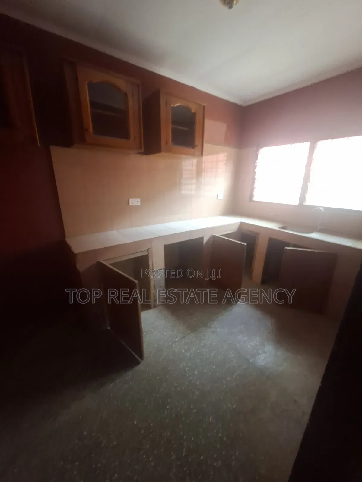 Two Bedrooms Office Space at Dome K. Boat for Rent