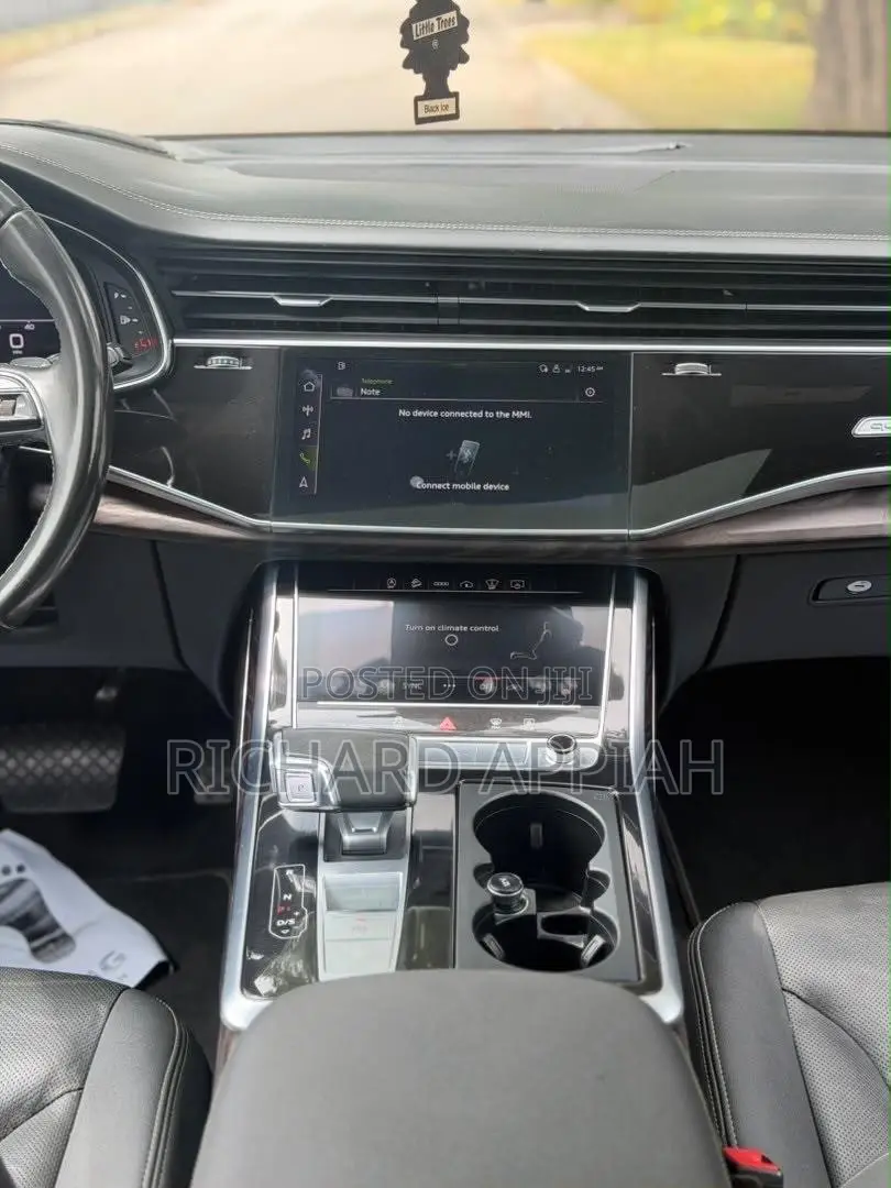 Audi Q8 2022 Gray