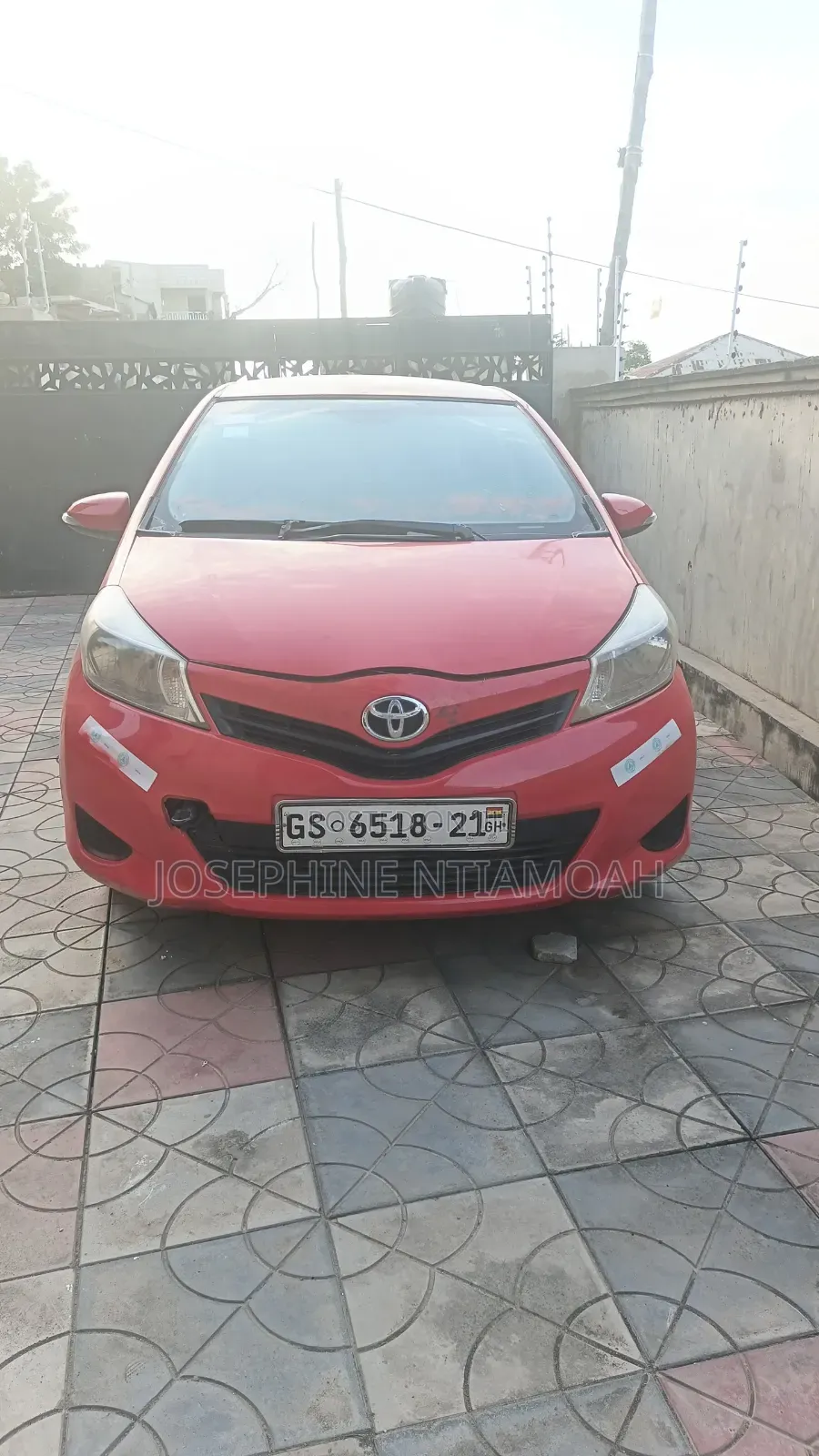 Toyota Vitz 2013 Red