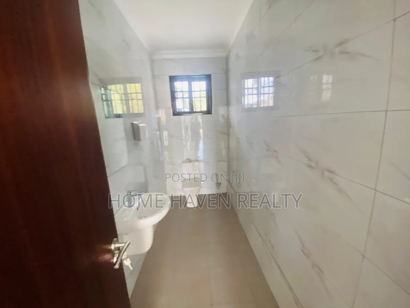 46 Square Meter Office Space for Rent at Dzorwulu