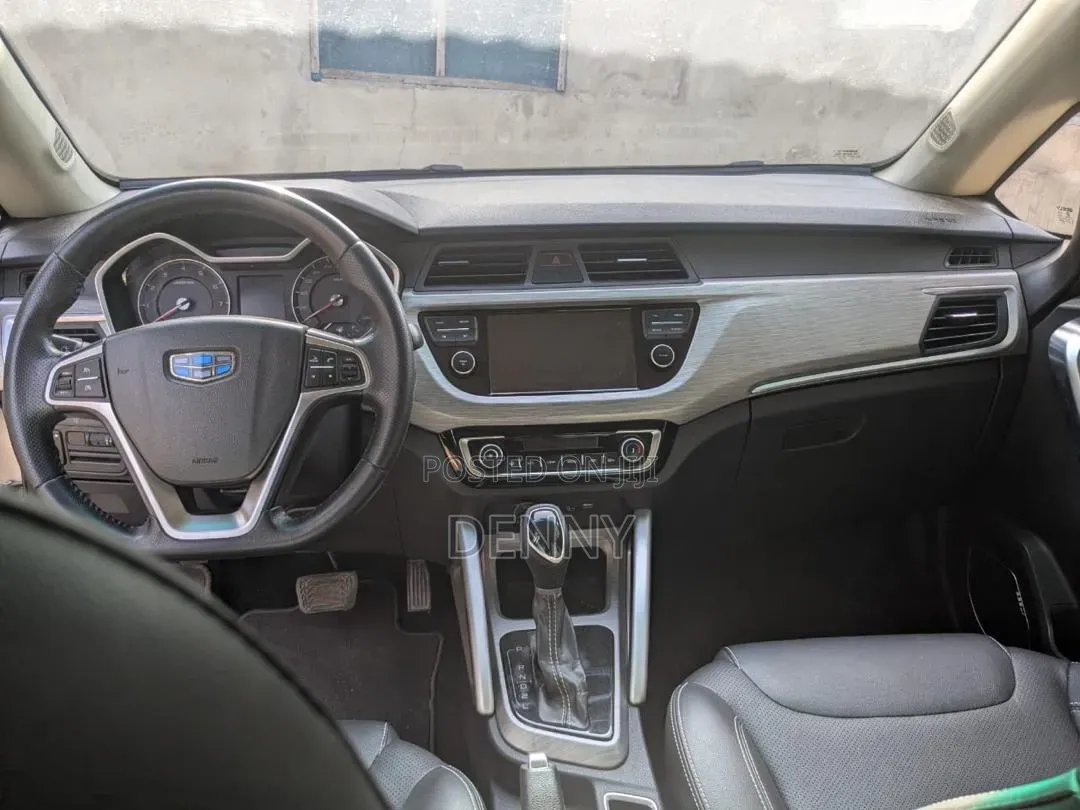Geely SC7 2018 Gold