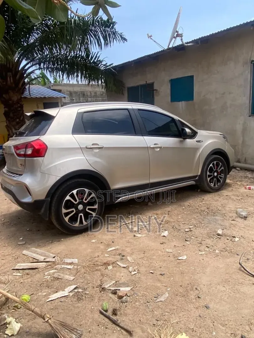 Geely SC7 2018 Gold