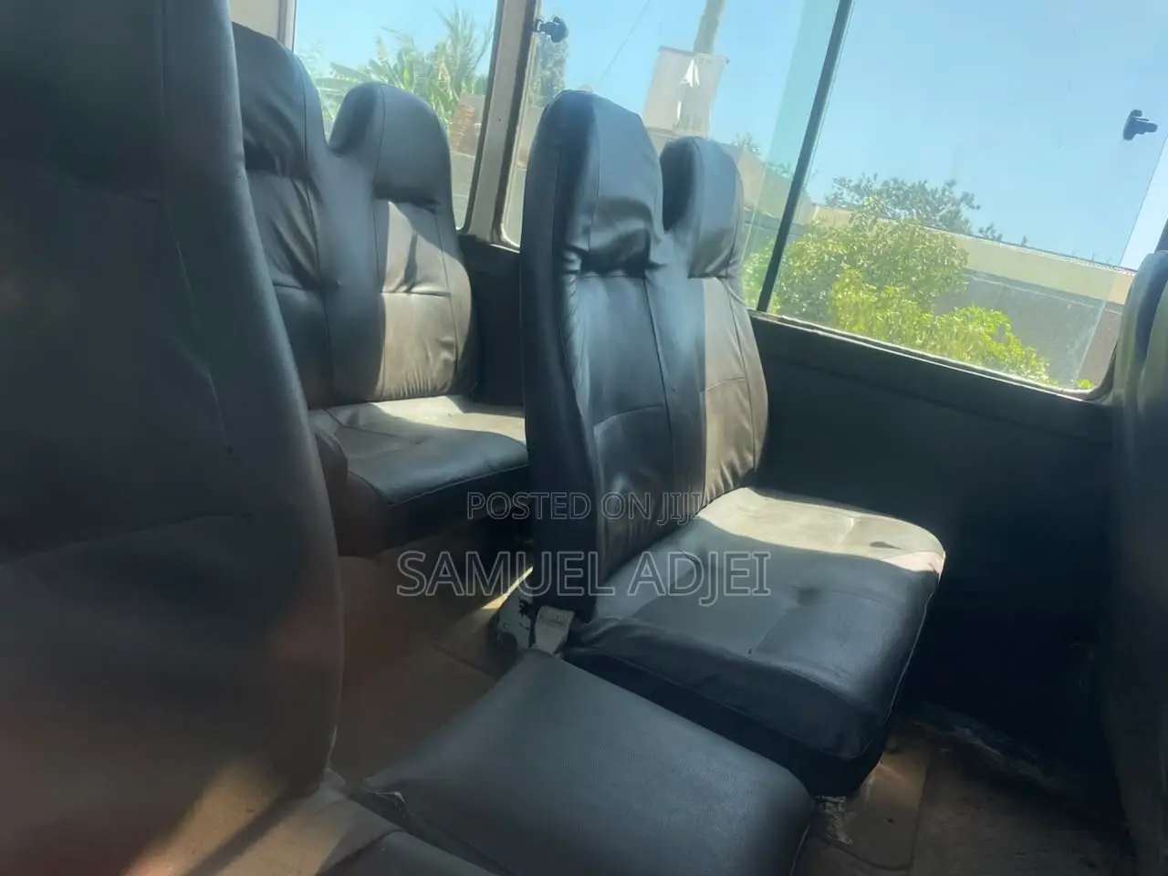 Toyota Coaster 2012