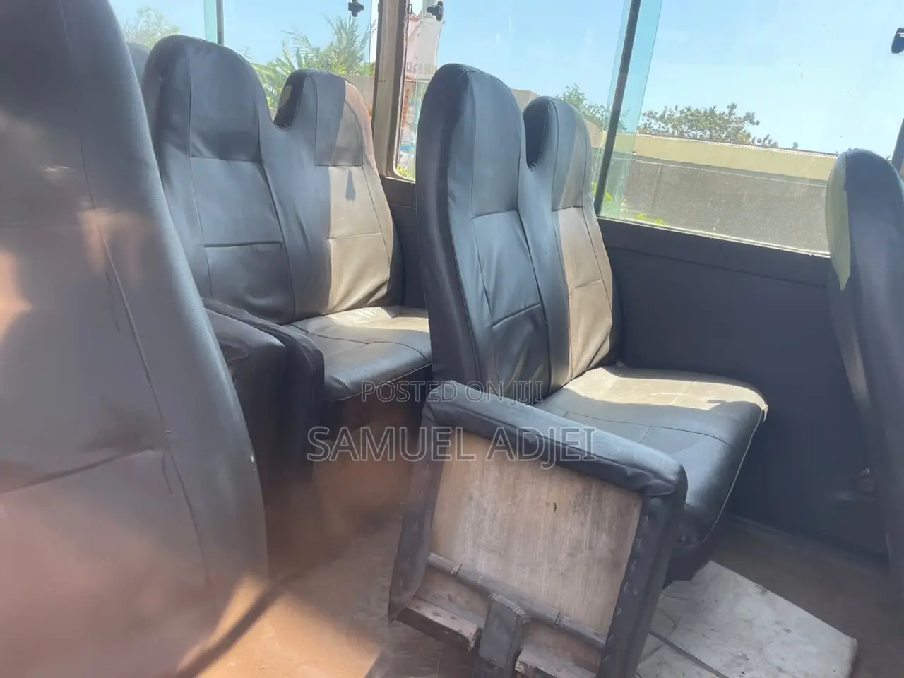 Toyota Coaster 2012