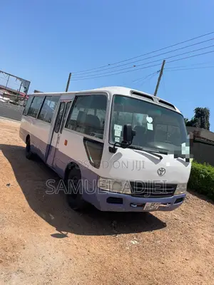 Toyota Coaster 2012