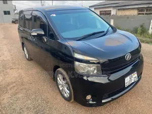 Toyota Voxy 2013 Black