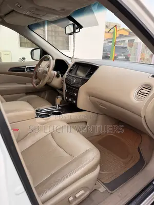 Nissan Pathfinder 2014 White