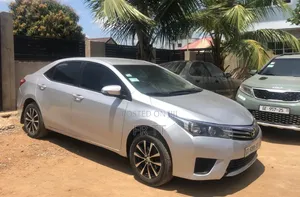 Toyota Corolla 2016 Silver