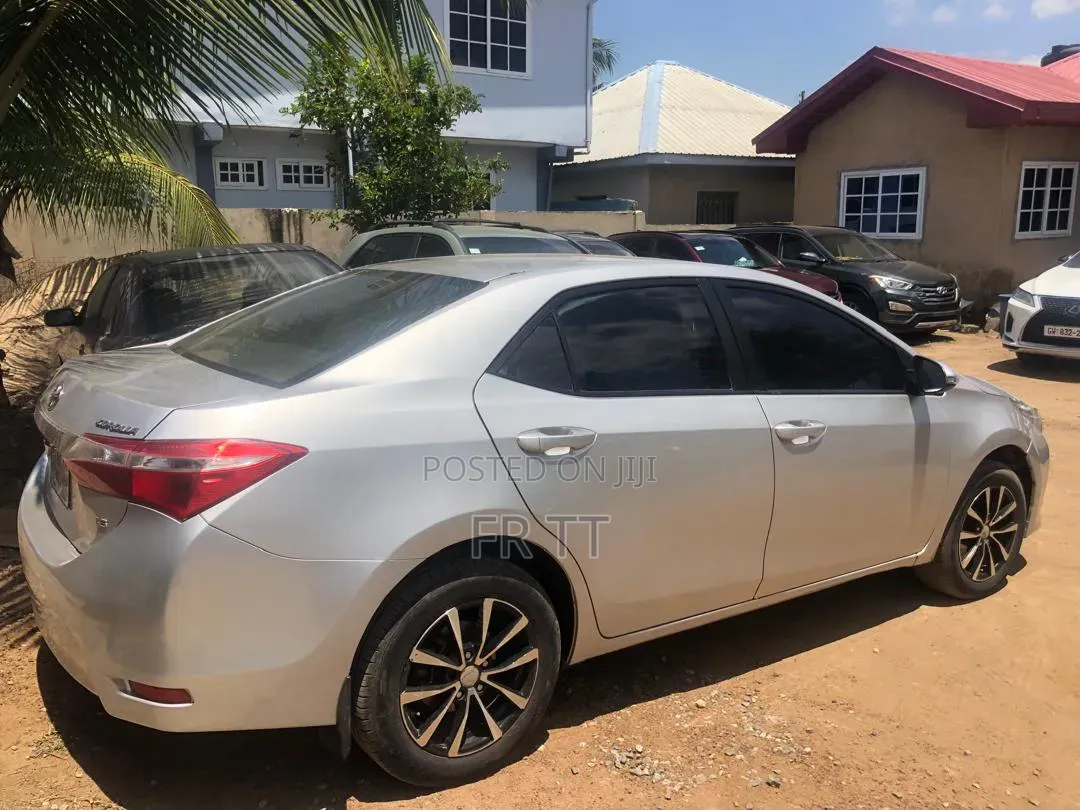 Toyota Corolla 2016 Silver