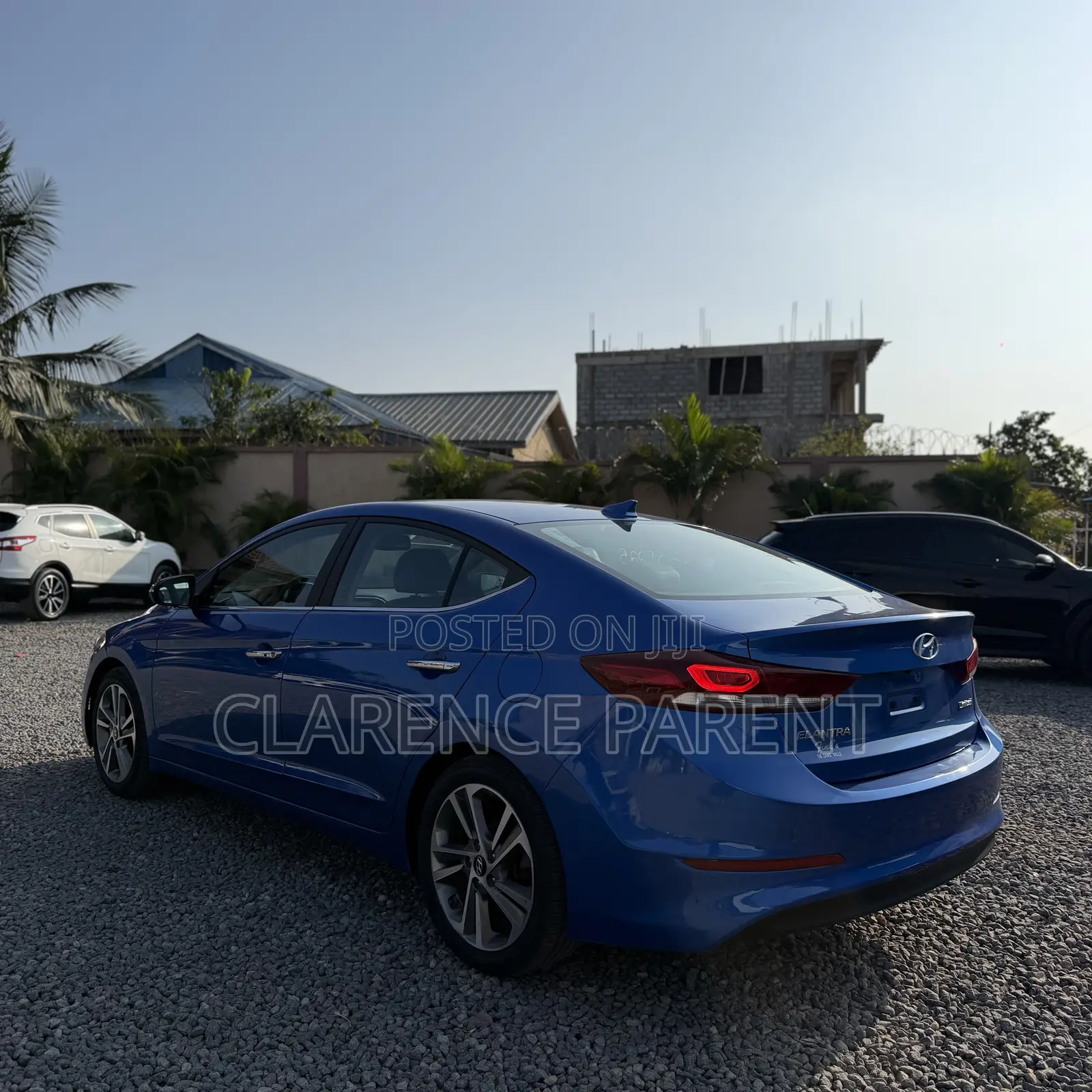 Hyundai Elantra Limited Sedan FWD (2.0L 4cyl 6A) 2017 Blue