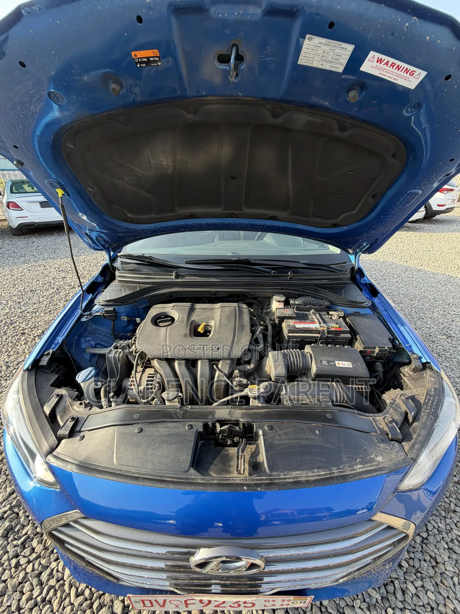 Hyundai Elantra Limited Sedan FWD (2.0L 4cyl 6A) 2017 Blue