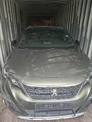 Peugeot 5008 1.6 THP 165 GT Line 2020 Gray