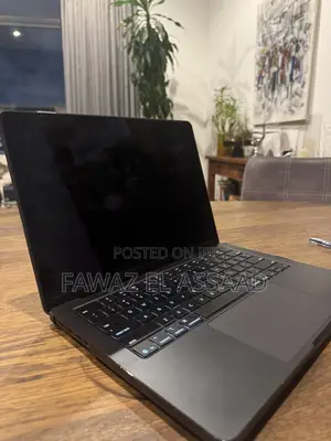 Laptop Apple MacBook Pro 2025 M5 16GB Apple M5 SSD 500GB