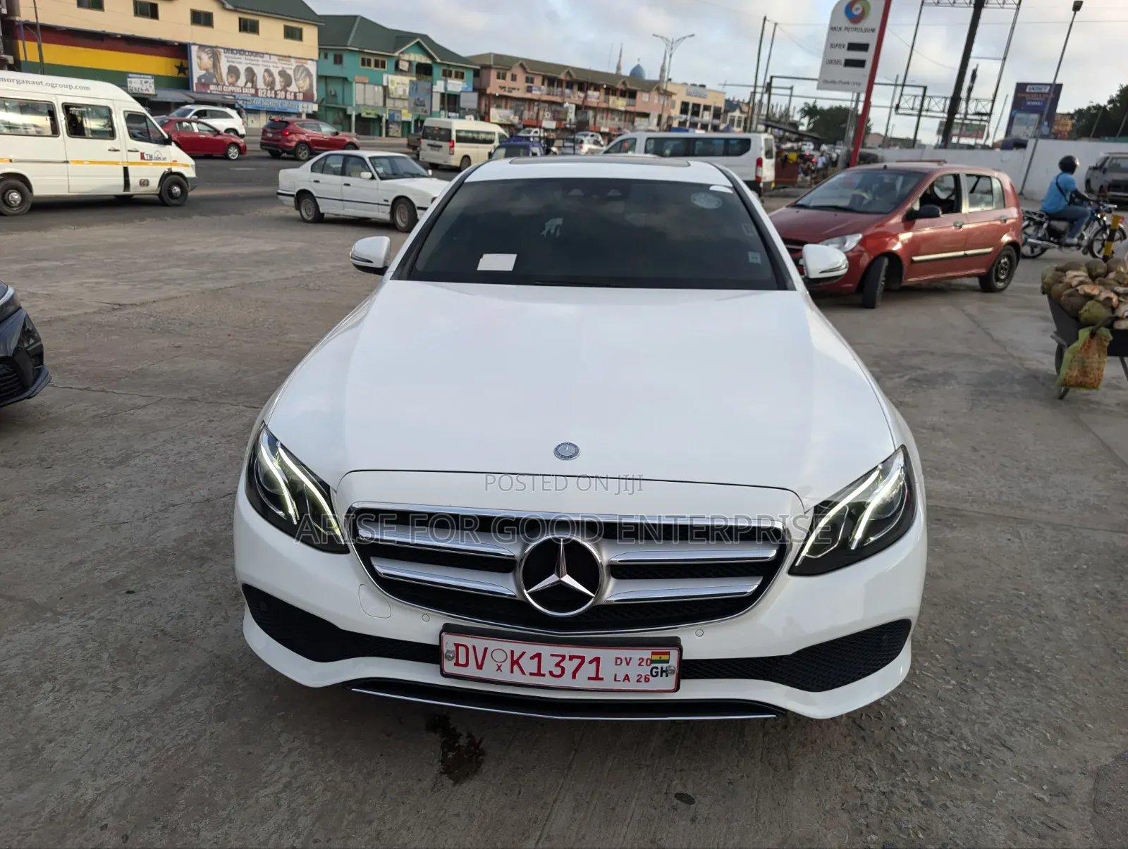 Mercedes-Benz E300 4Matic AWD Sedan (2.0L 4cyl 9A) 2017 White