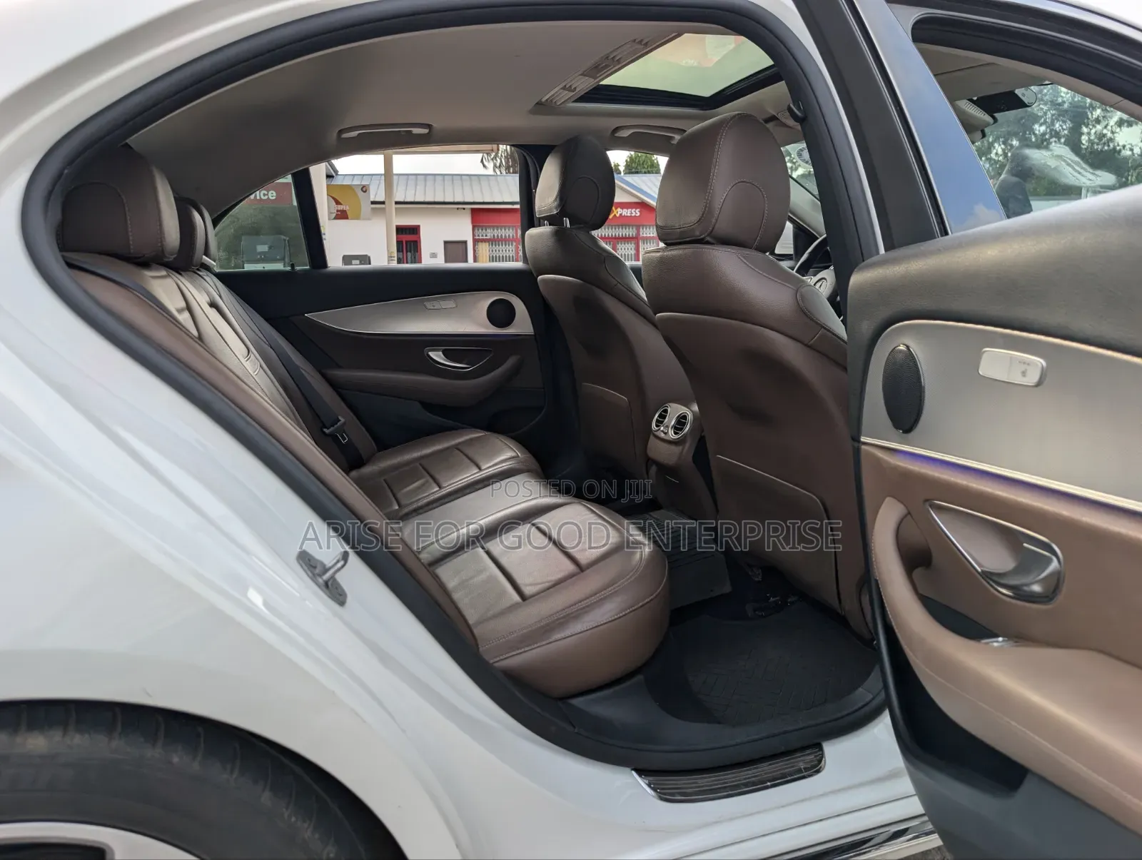 Mercedes-Benz E300 4Matic AWD Sedan (2.0L 4cyl 9A) 2017 White