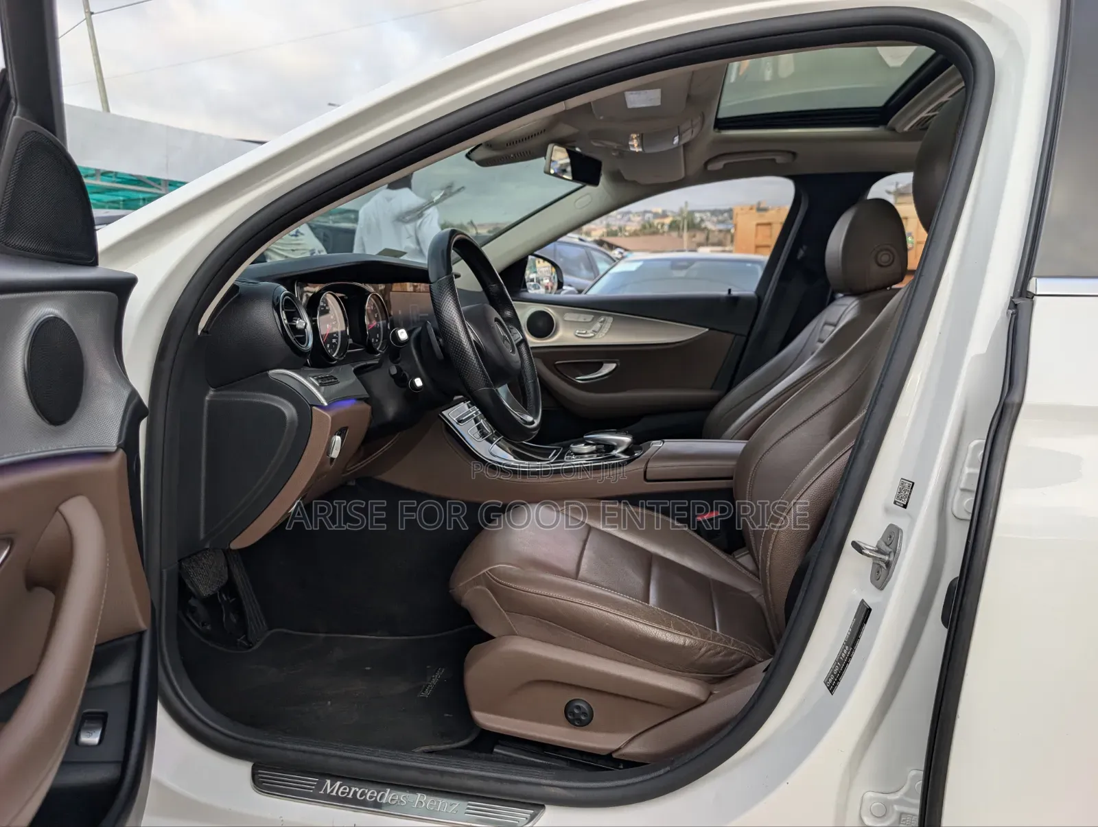 Mercedes-Benz E300 4Matic AWD Sedan (2.0L 4cyl 9A) 2017 White