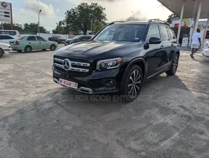 Mercedes-Benz GLB-Class GLB 250 4MATIC 2022 Black