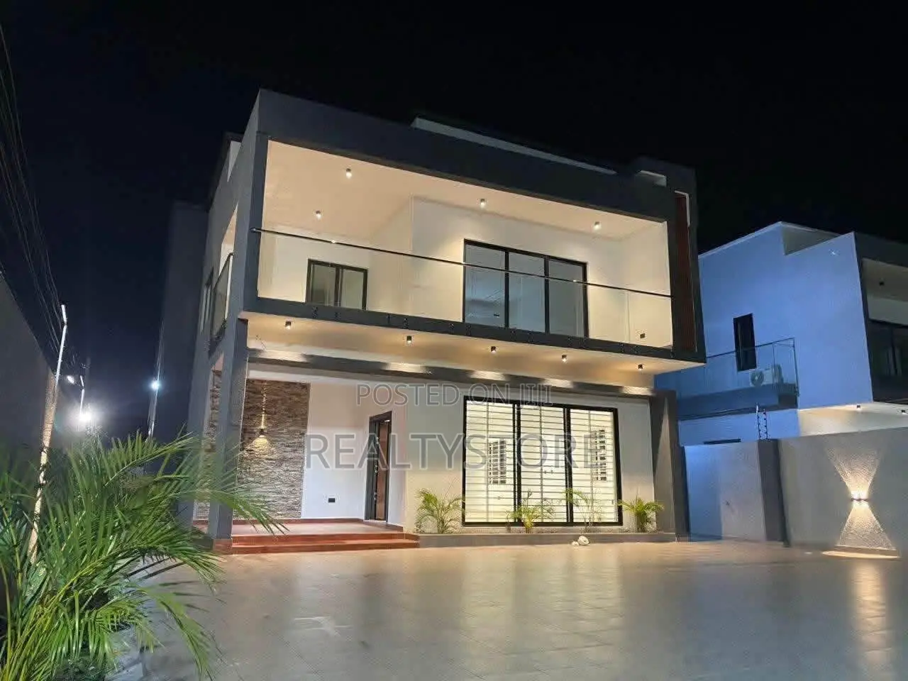 4bdrm House in Ayi Mensah, Accra Metropolitan for sale