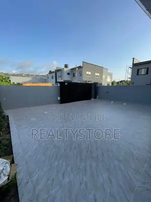 4bdrm House in Ayi Mensah, Accra Metropolitan for sale