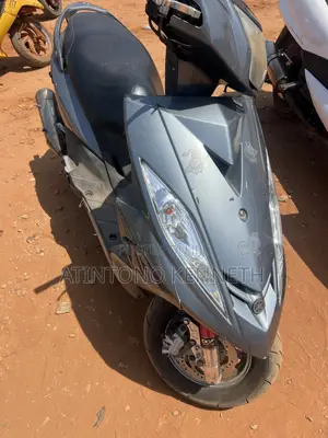 Yamaha Aerox 2018 Gray