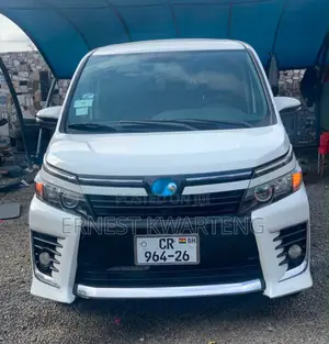 Toyota Voxy 2016 White