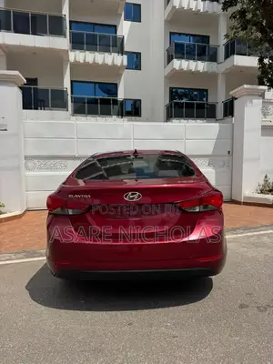 Hyundai Elantra 2016 Red