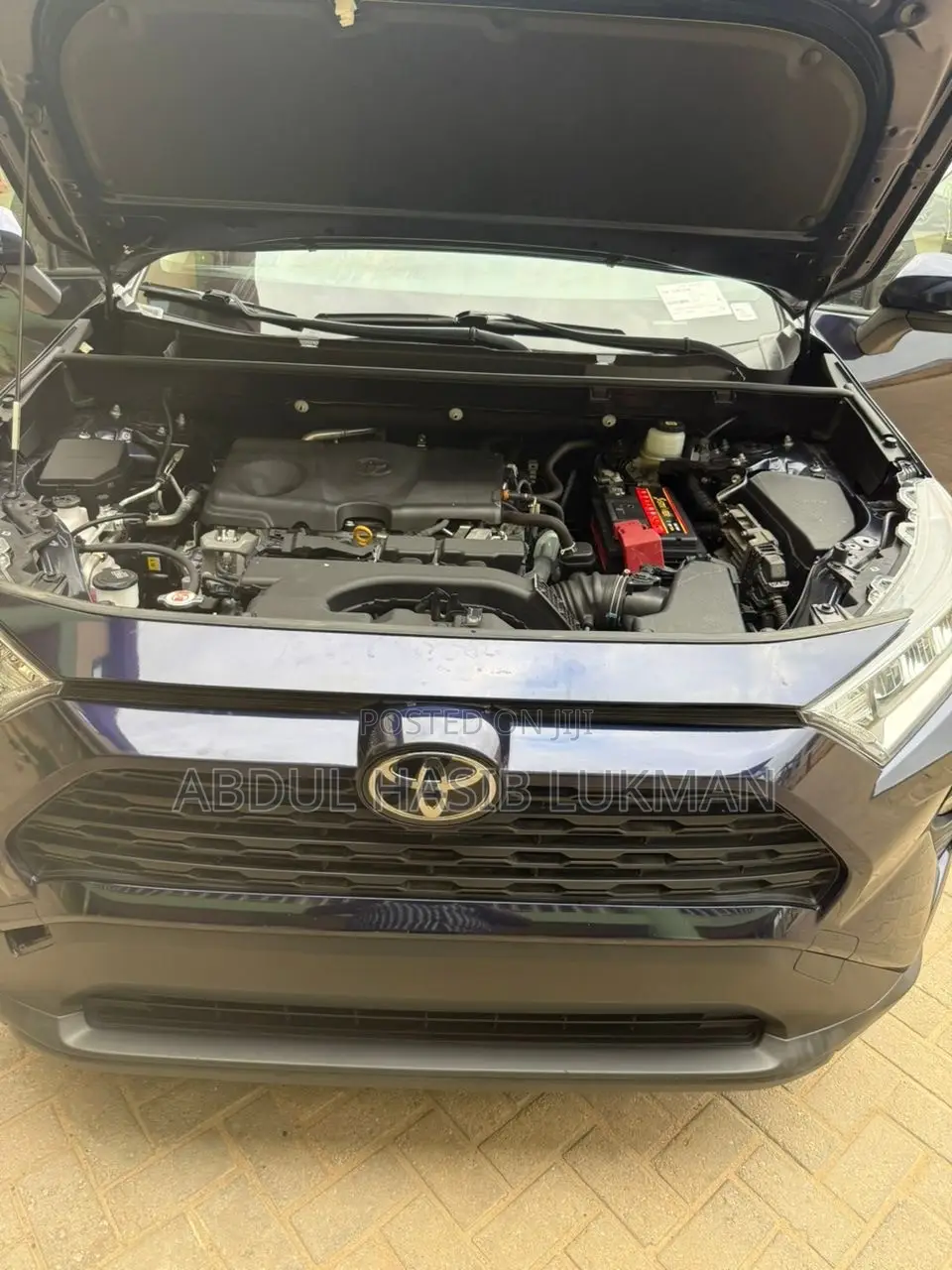 Toyota RAV4 XLE Premium 2021 Blue