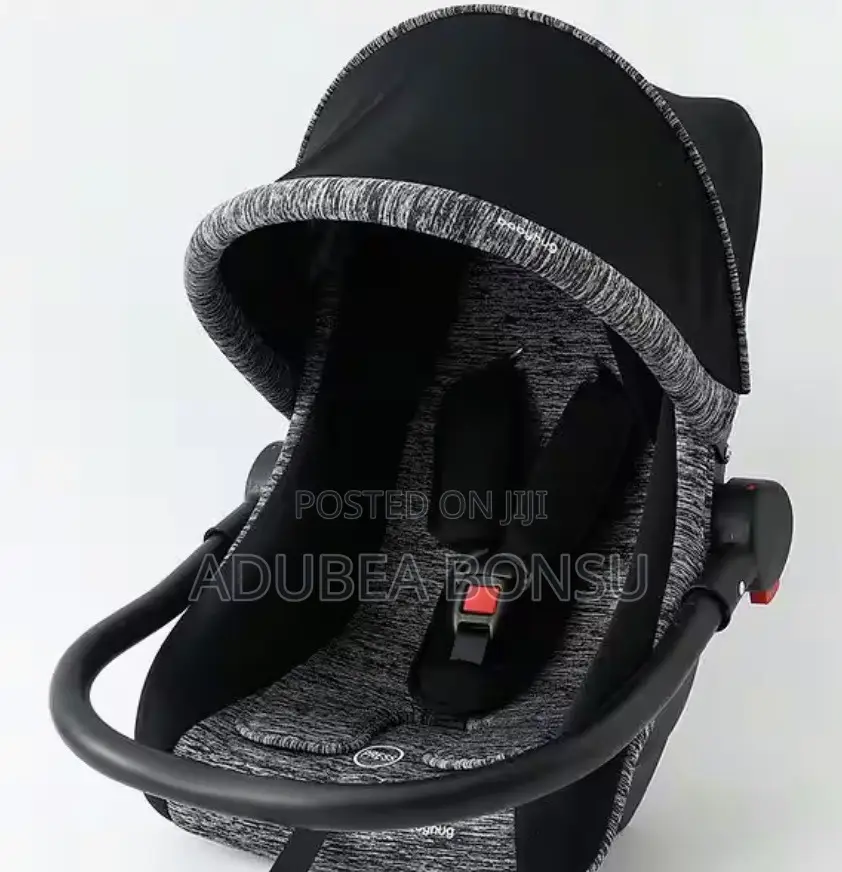 3 in 1 Baby Seat / Cradle/ Rocker / Carry Cot
