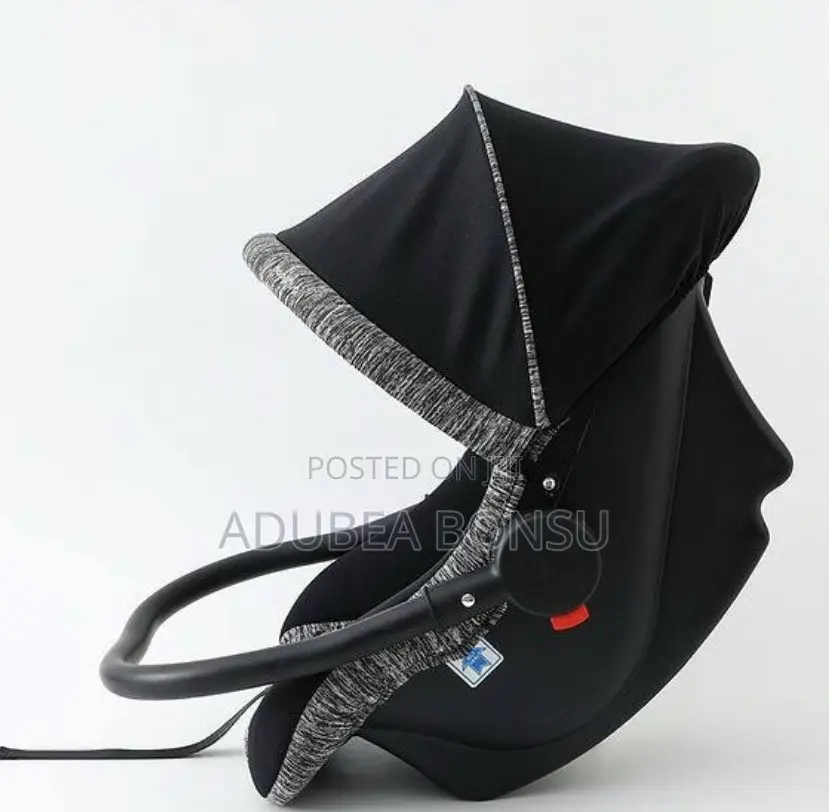 3 in 1 Baby Seat / Cradle/ Rocker / Carry Cot