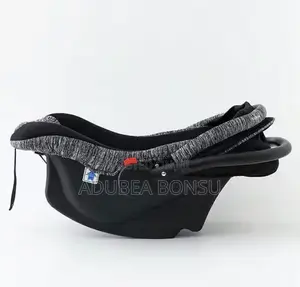 3 in 1 Baby Seat / Cradle/ Rocker / Carry Cot