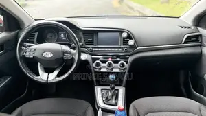 Hyundai Elantra Limited 2020 Orange