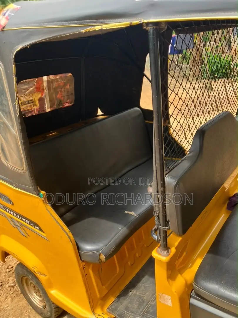 TVS King Deluxe Plus iTouch Start 2025 Yellow
