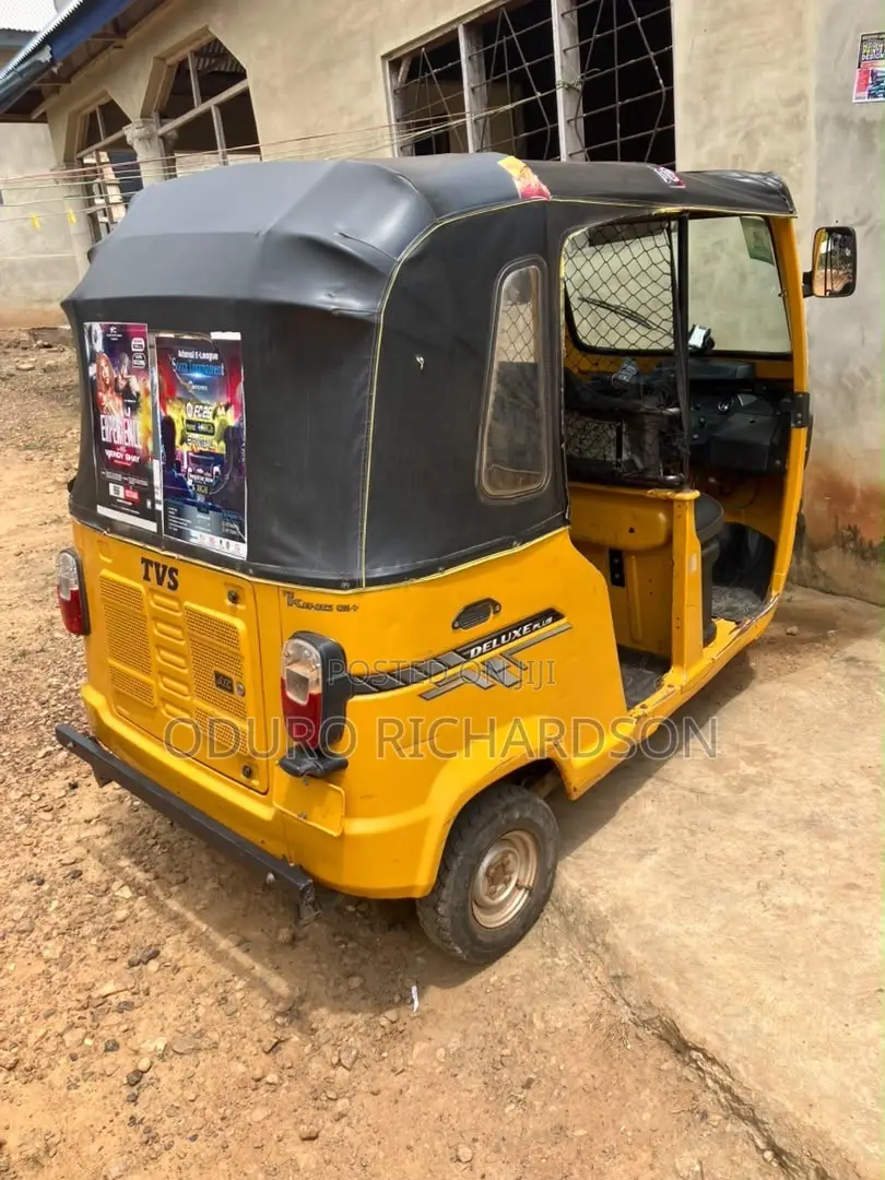 TVS King Deluxe Plus iTouch Start 2025 Yellow