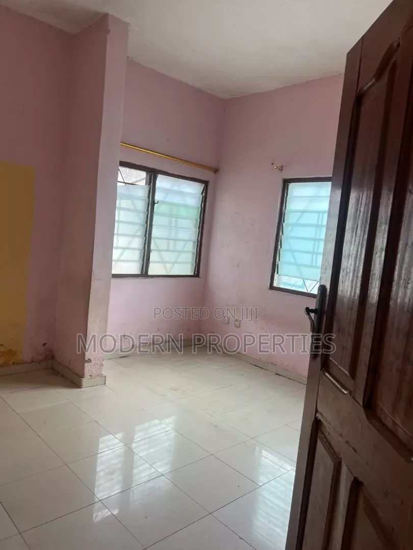 2bdrm Apartment in Modern Properties, New Town for rent